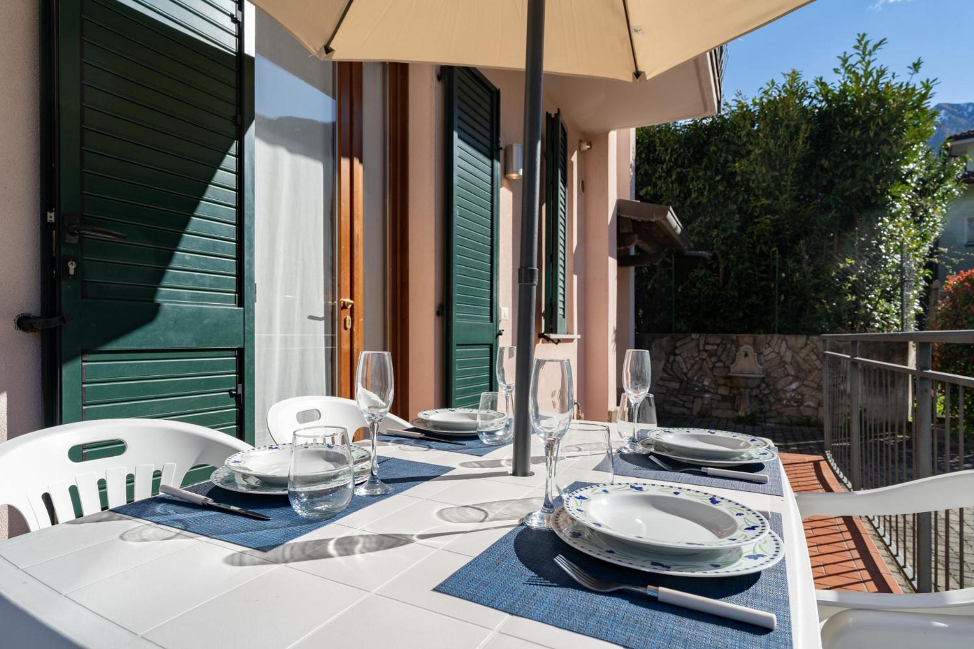 Terrazza Fucinetta Apartamento Introbio Exterior foto